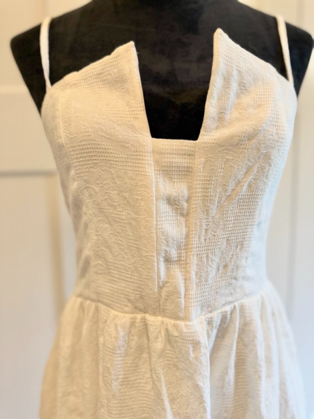 NWT Lulus White Midi Dress • Spaghetti Strap • Size Large